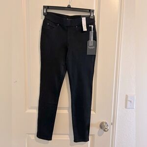 Tahari Comfort Luxe Black Ellie pull on skinny jeans size 4/27 - brand new